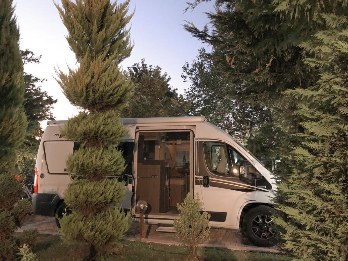 Camping & Guest House Herges Udenisht Extérieur photo
