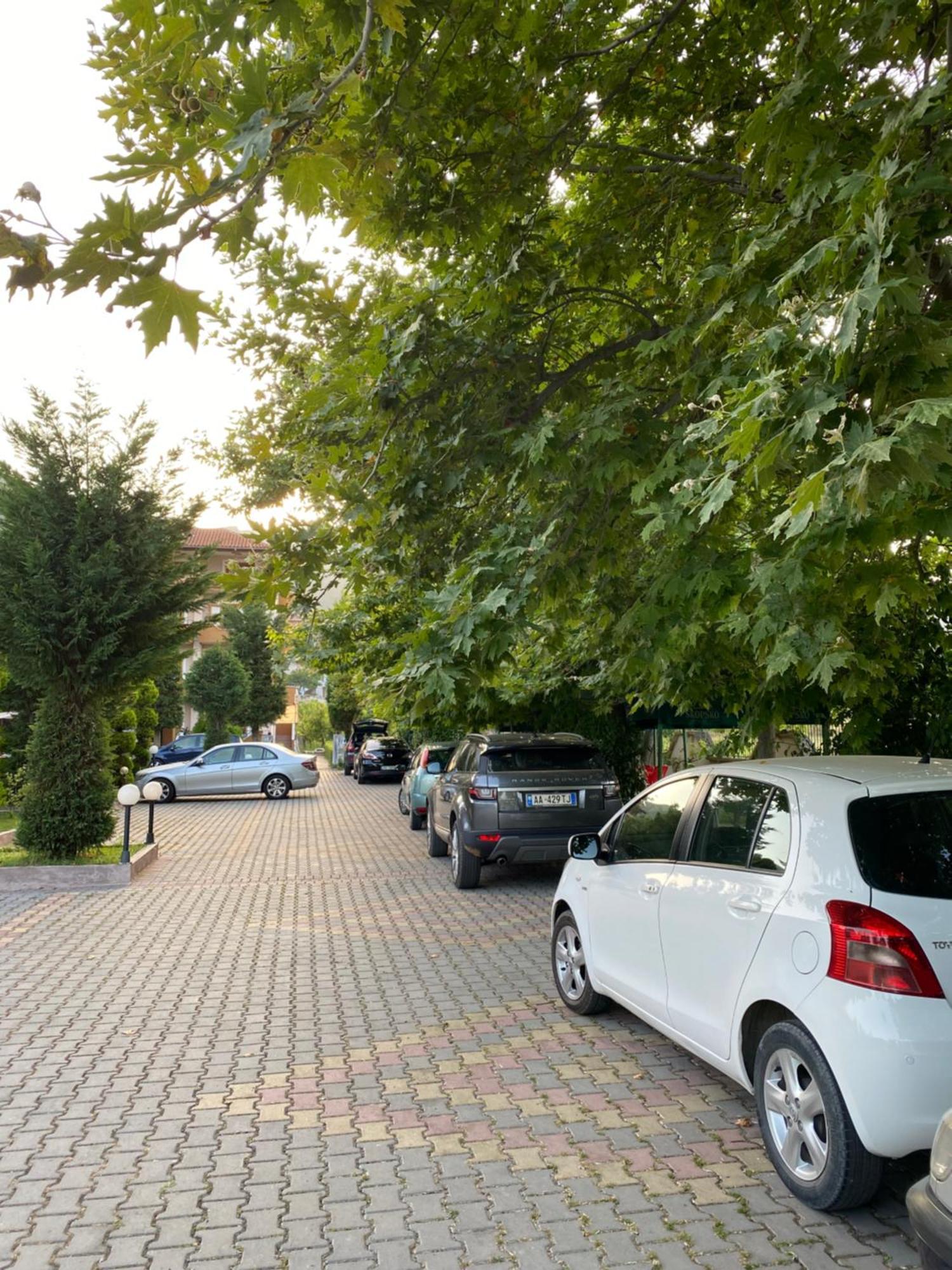 Camping & Guest House Herges Udenisht Extérieur photo